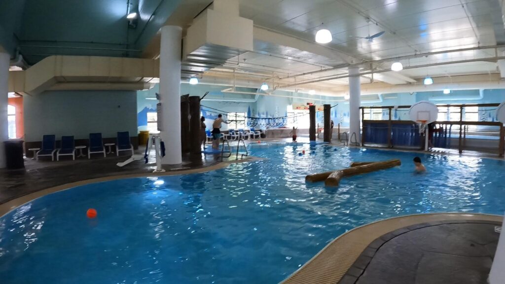 Pool at Avalanche Bay in Boyne Mountain Resort.