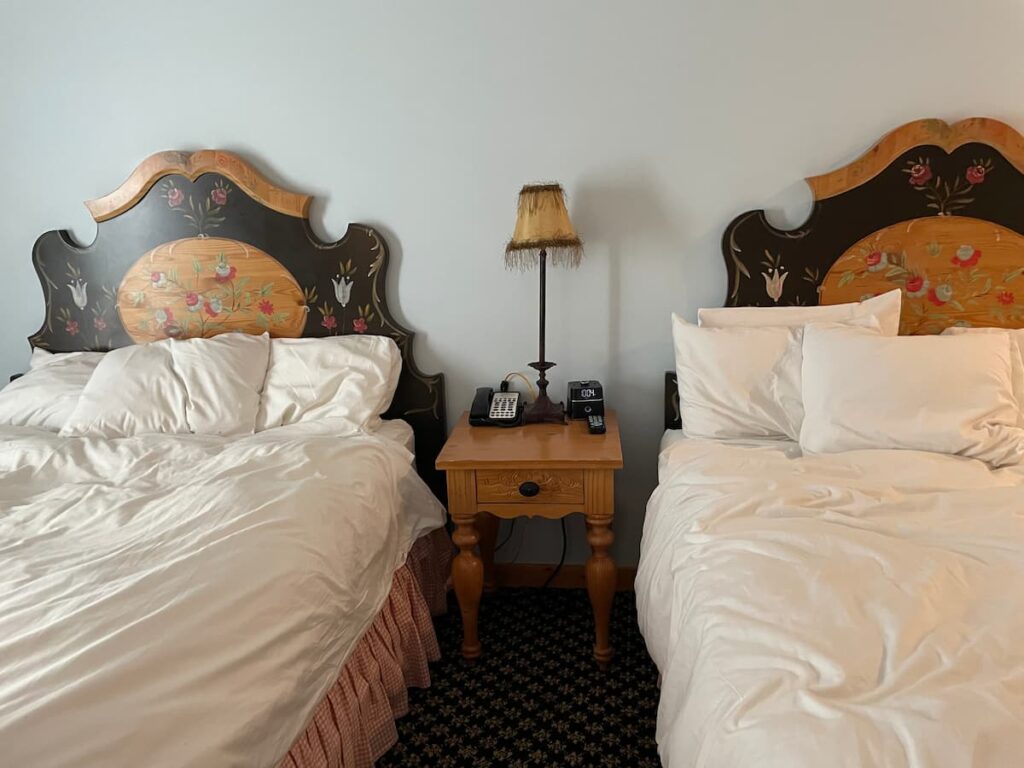 Comfortable rooms at the Mountain Grand Lodge and Spa.